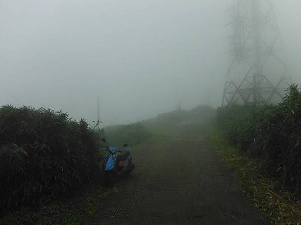 守硫營遺址.魚路古道.小觀音山主峰基石 098.JPG