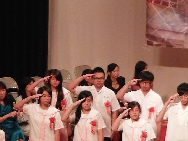 姐姐國中畢業典禮 018.JPG