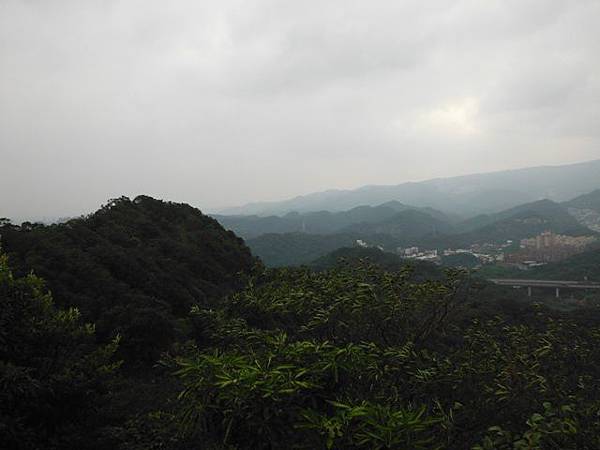 幾米月亮公車.五堵星光橋.五堵獅頭山 088