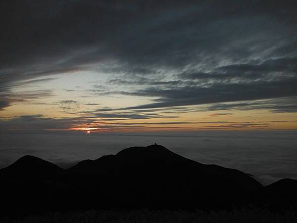 小觀音山西峰火山口.大屯自然公園.百啦卡山.大屯山夕陽、雲海、秋芒 190.JPG