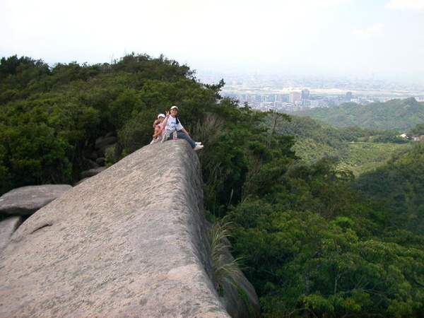 大崙頭山.大崙尾山.龍船岩 016.JPG