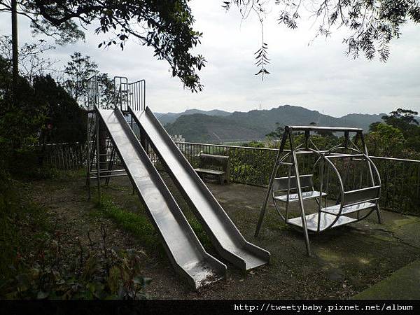 銅鑼燒.錦峰山.臥龍山.七堵臭粿仔.鐵路公園 047.JPG