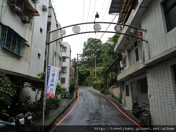 圓潭子坑山.大香山.客家滷味 006.JPG