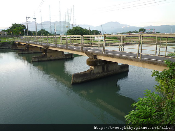 基河路堤外夕陽 004.JPG