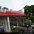 雨天花博全家福 100.JPG