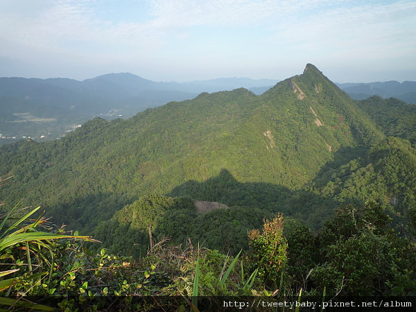 峰頭尖.峰頭尖東峰 169.JPG