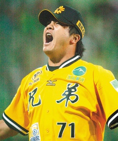 曹錦輝.jpg 曹錦輝.jpg