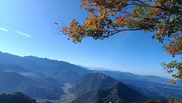 20231210 苗栗泰安 小百岳馬拉邦山賞楓