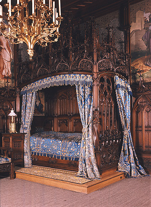 schlafzimmer_bett300