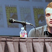 FanPicsRobertPattinsonComicCon24.jpg