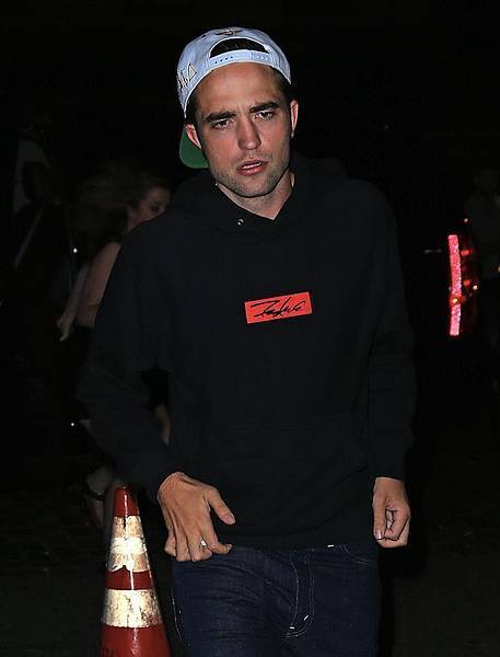 NYCRobertPattinson024 拷貝