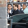 robertpattinson.hq.kimmel-6