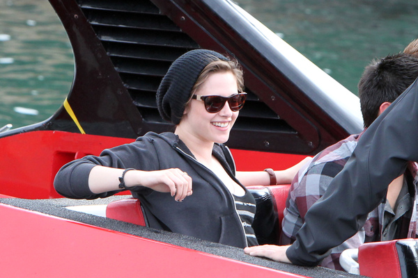 kstewartfans-hq34117.jpg