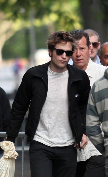 robert-pattinson-6169-1_preview.jpg