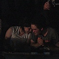 gallery_enlarged-robert-pattinson-kristen-stewart-kiss-08162009-10.jpg