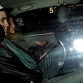 gallery_enlarged-robert-pattinson-kristen-stewart-vancouver-10042009-05.jpg