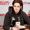 gallery_main-kristen-stewart-sundance-rileys-runaways-photos-01232010-07.jpg