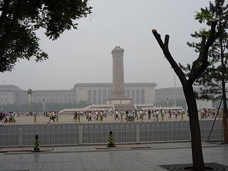 1-2天安門2.jpg 1-2天安門2.jpg