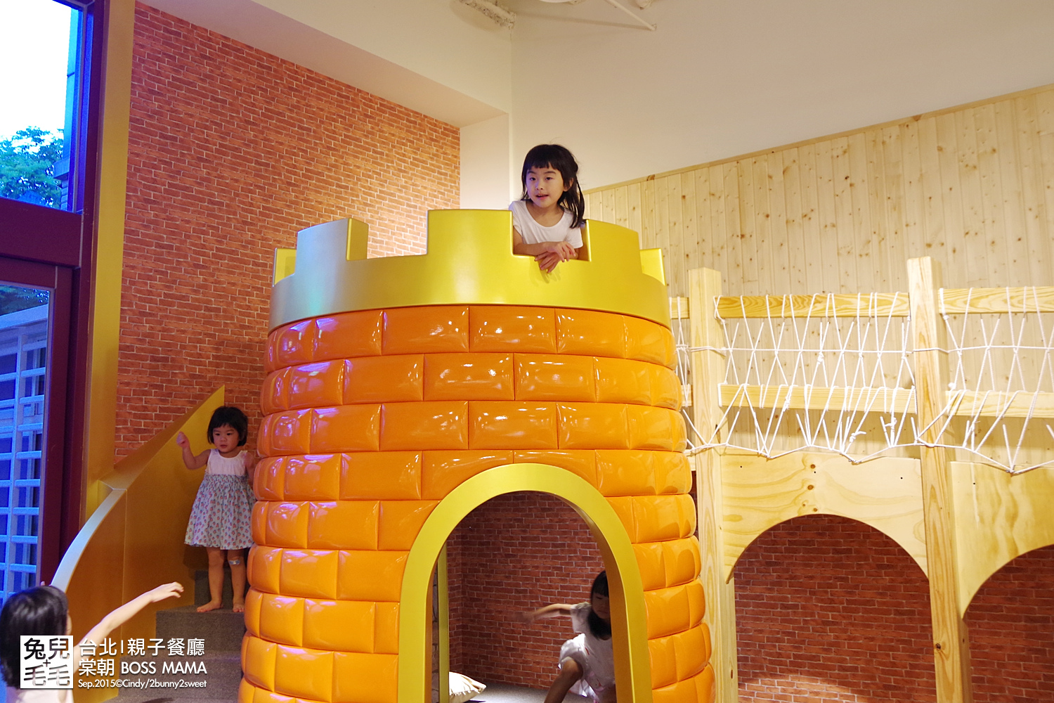 BOSS MAMA-17.jpg BOSS MAMA-17.jpg