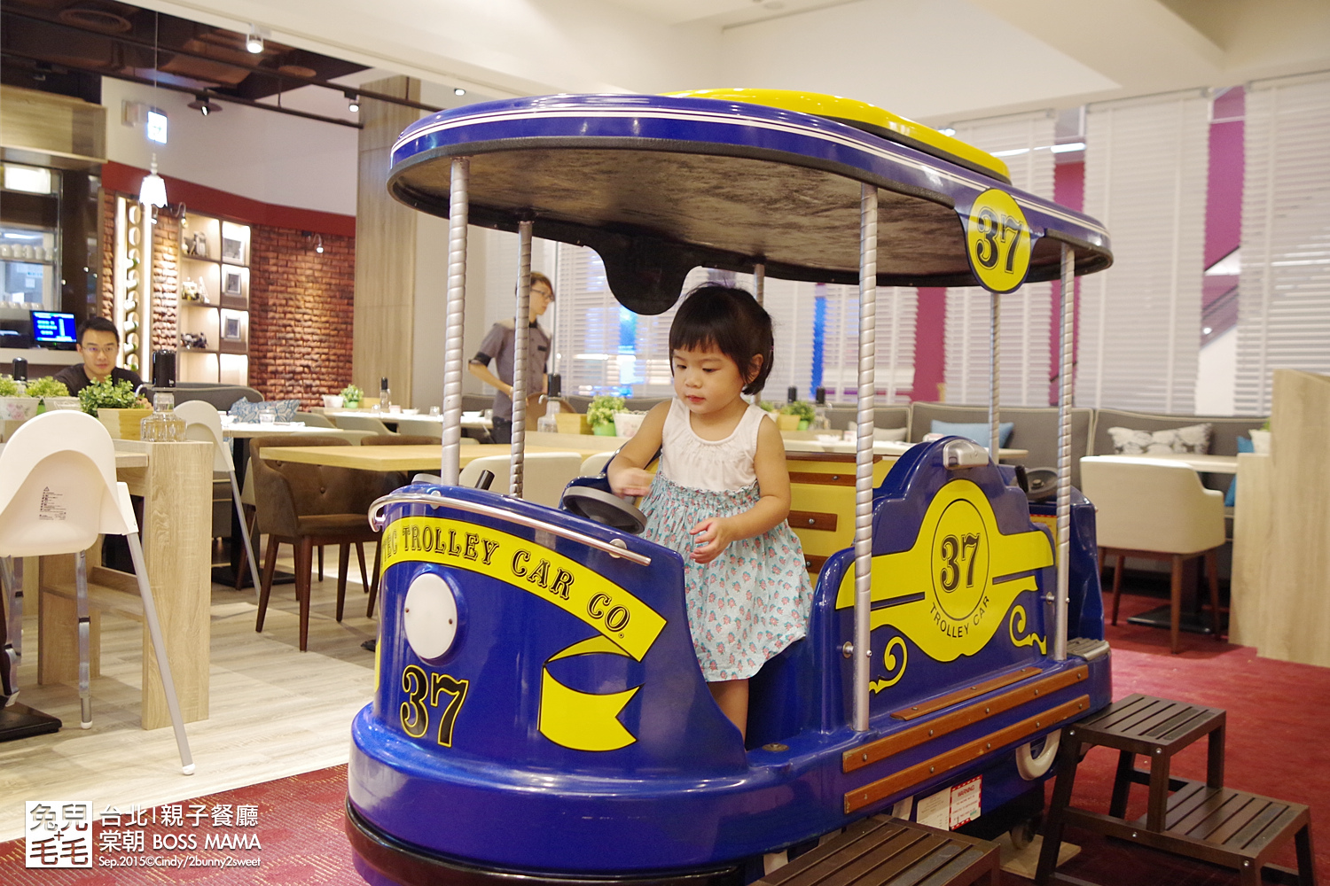 BOSS MAMA-22.jpg BOSS MAMA-22.jpg