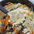 hot-and-sour-dumpling-soup02.JPG