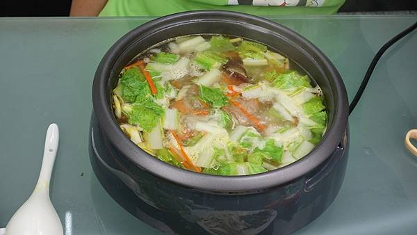 hot-and-sour-dumpling-soup24.JPG
