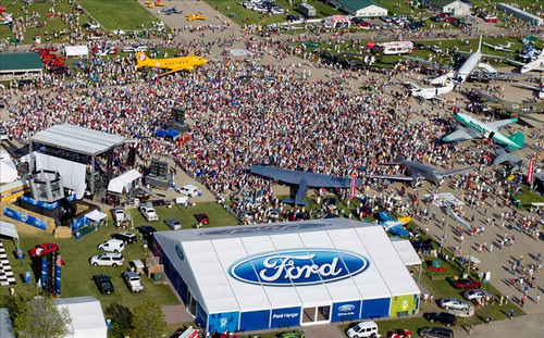 2011-Concert-Concert_Ford_AirVenture