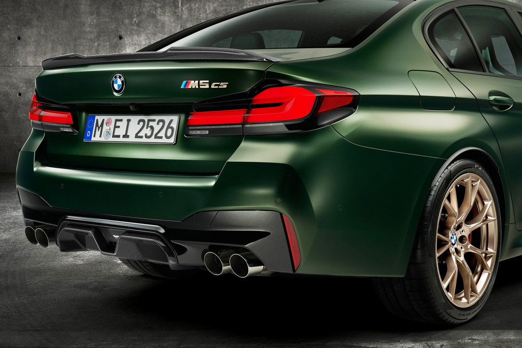 P90411361_lowRes_the-new-bmw-m5-cs-st.jpg