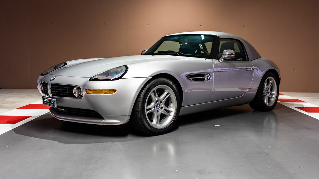 BMW-Z8-Sebastian-Vettel-Verkauf-2021-169Gallery-dc7d0bad-1766832.jpg