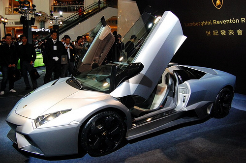 lamboghini-reventon-roadster-revealed-in-taiwan_14.jpg