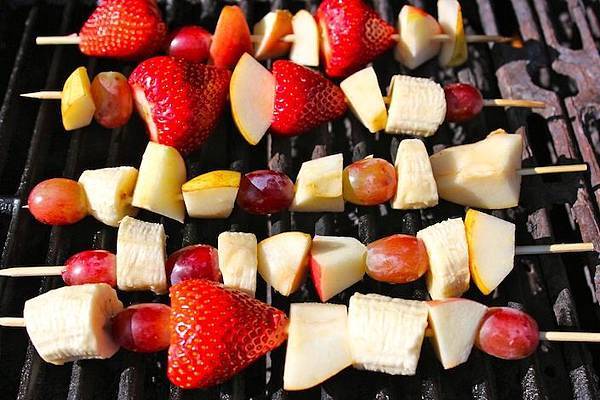 grilledfruitkabobs.jpg