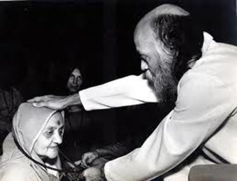 ____osho-mother.jpg ____osho-mother.jpg