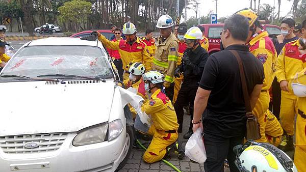 0317012車禍救助技能.jpg