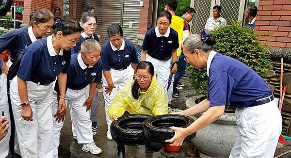 0703006登革熱防疫網.jpg