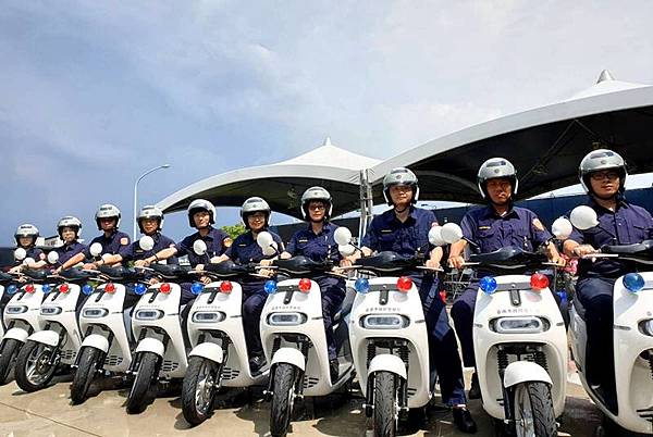 0815009電動警用機車捐贈.jpg