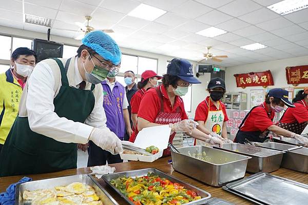 0525013黃偉哲一日外送員.jpg