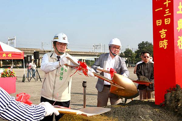 1113006台灣燈會主燈動土.jpg