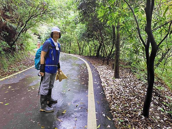 天天在產業道路.jpg