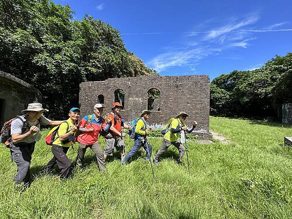 槓子寮砲台。潮境公園。101高地。忘幽谷。海濱步道。正濱漁港