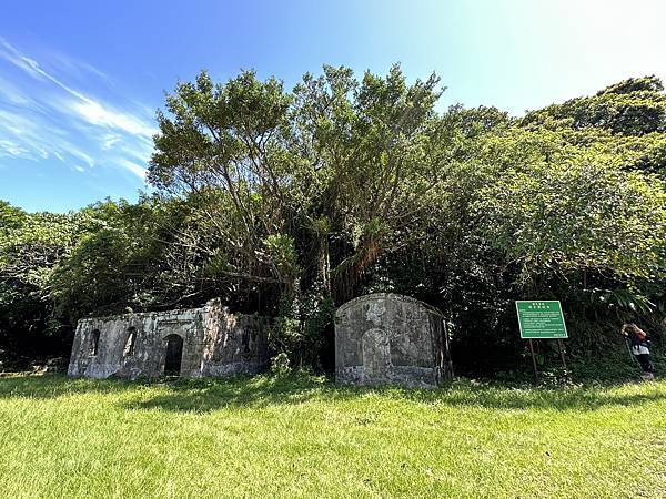 槓子寮砲台。潮境公園。101高地。忘幽谷。海濱步道。正濱漁港