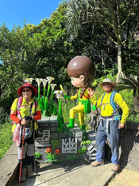 槓子寮砲台。潮境公園。101高地。忘幽谷。海濱步道。正濱漁港