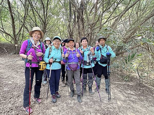 台中。大肚萬里長城步道。環狀路線健行