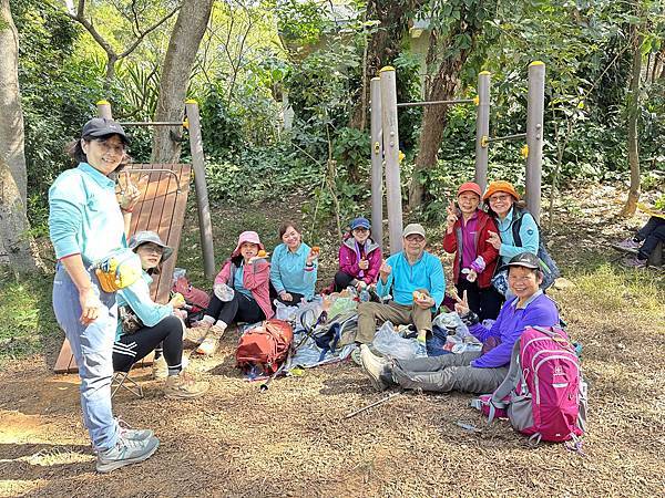 台中。大肚萬里長城步道。環狀路線健行