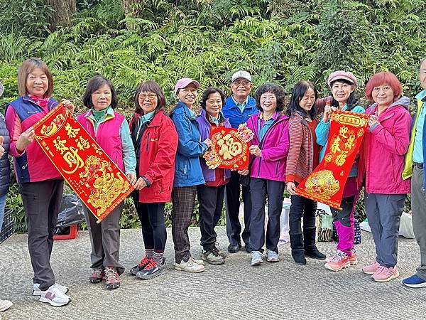 大溪區大艽芎土地公新春團拜。溪州山健行