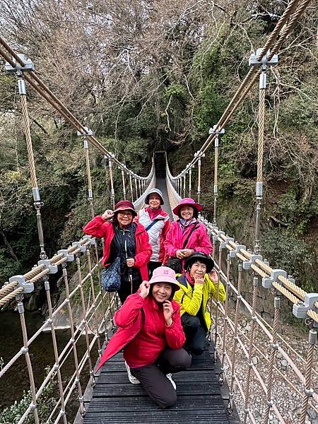 環山部落。屋頂上的天空。獵人登山步道。台中市和平區