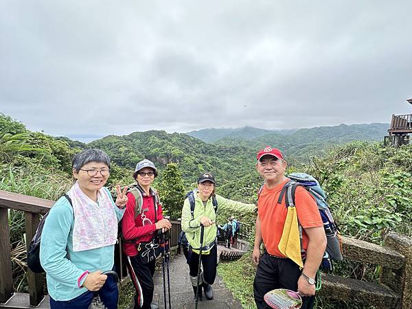 鼻頭角步道。五彩繽紛聽濤Cafa。鼻頭角稜谷步道。鼻頭漁港