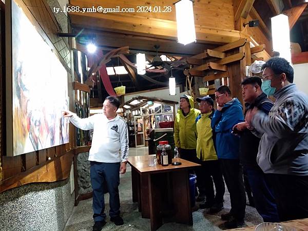 花蓮 太魯閣布洛灣 浩態環山爍爍暖光 屹立不搖20年 山月村