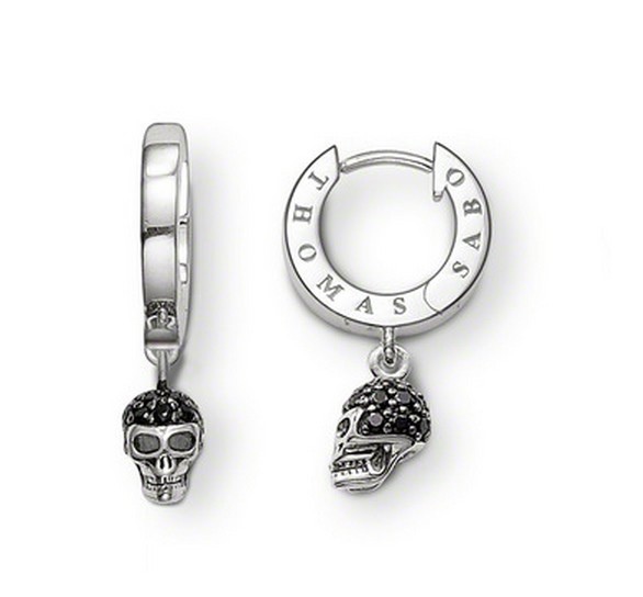 10.THOMAS SABO Rebel at Heart 系列 骷髏頭耳環 建議售價NT$6,180