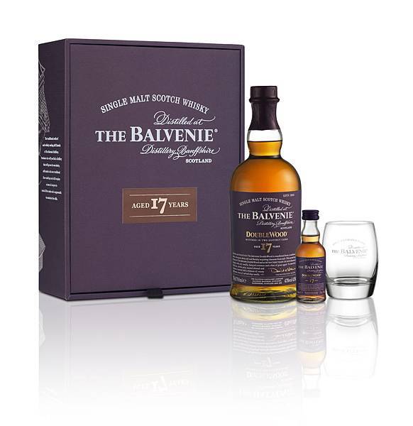 百富 THE BELVENIE 17年Doublewood單一純麥威士忌禮盒 (17年單一純麥威士忌700ml一瓶+50ml迷你酒+威士忌杯一只+精美禮盒NT$4000)