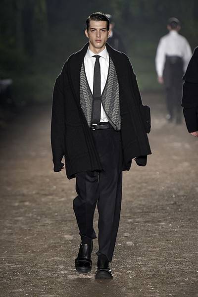 7. Ermenegildo Zegna Couture AW15 look 33